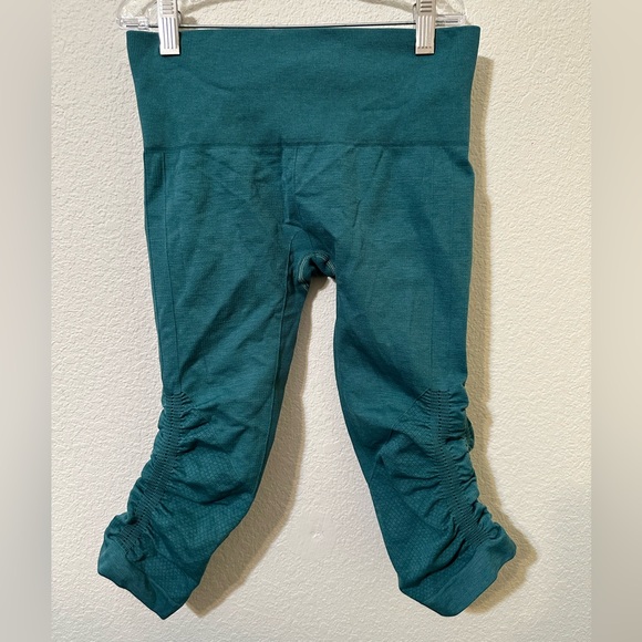 EUC LULULEMON In The Flow Crop II Heathered Real Teal Leggings - Picture 4 of 14